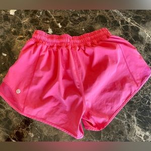 💕 LULULEMON 💕 Guava pink 4” LR size 4 small shorts in great condition!